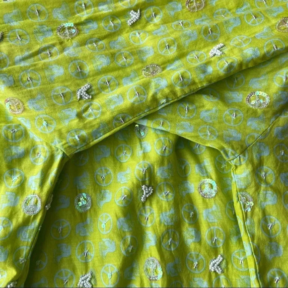 Letarte Handmade Beaded Accents Cropped Top - Picture 15 of 16